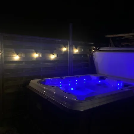 Bed & Breakfast Duna Met Hammam, Jacuzzi, Sauna