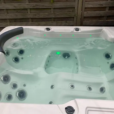 Duna Met Hammam, Jacuzzi, Sauna Bed & Breakfast