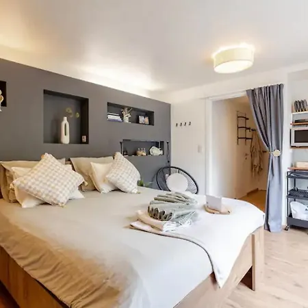 Duna Met Hammam, Jacuzzi, Sauna Bed & Breakfast