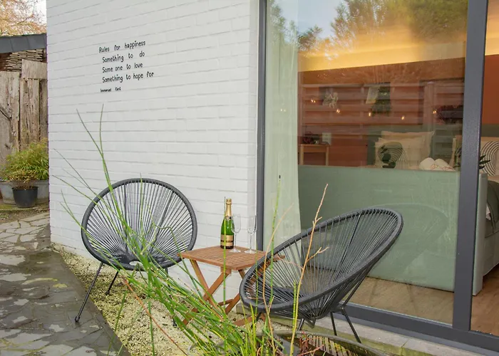 Bed & Breakfast Duna - Japandi Met Topontbijt&wellness 4*