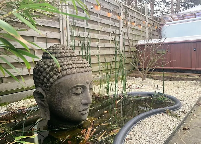 Bed & Breakfast Duna - Japandi Met Topontbijt&wellness 4*